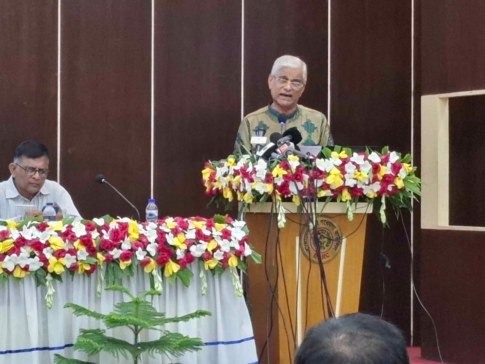 বছরে ৭-৮ বিলিয়ন ডলার পাচারের কারণে সংকট: সাবেক প্রতিমন্ত্রী